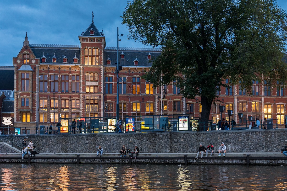 Amsterdam bei Nacht - Grachtenfahrt