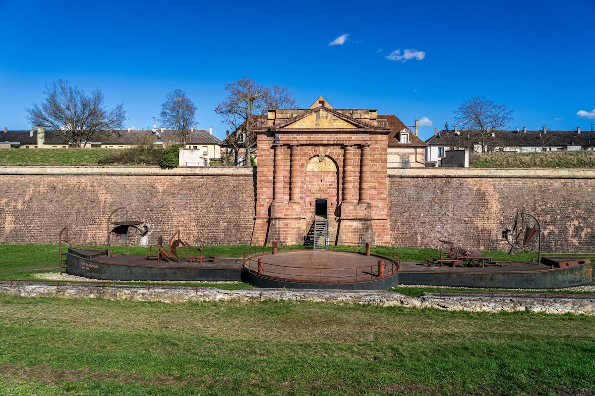 Neuf Brisach, ein Rundgang zwischen den Festungsmauern