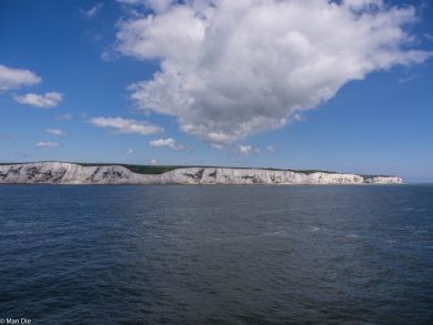 Dover Cliffs und Fährhafen