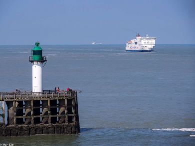 Fährschiffe in Dover