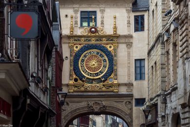 Die bekannte Uhr in Rouen